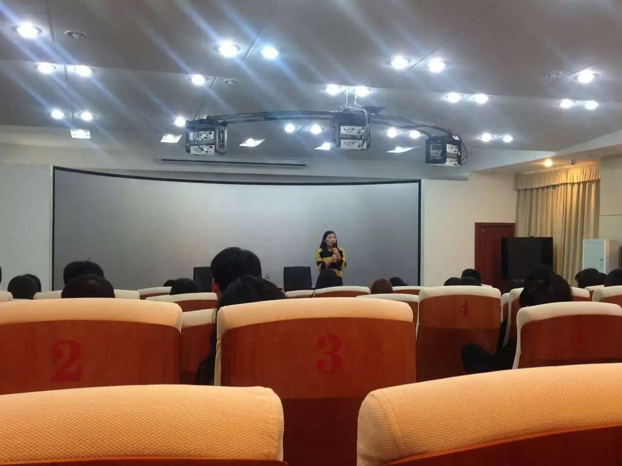 111.jpg